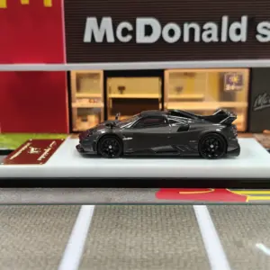 1:64 Imola Grey Carbon Fiber Racing Car Model 8 Seb2d9e5e11a64bddb44f16be4966ff57Y