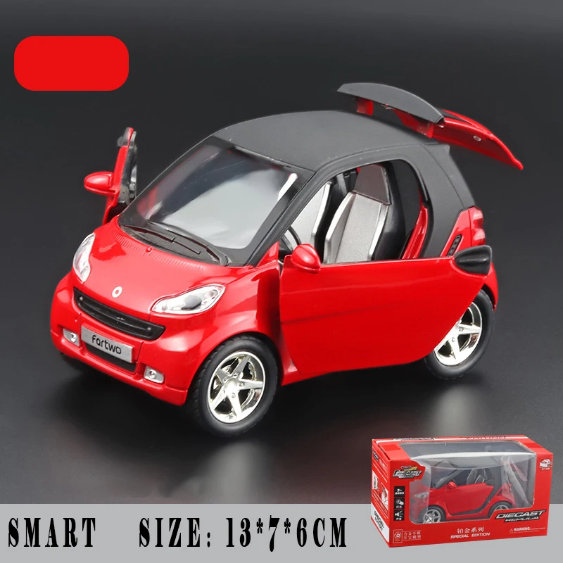 Mercedes Benz Smart Fortwo Diecast Model 1:32 9 Mercedes Benz Smart Fortwo Diecast Model 1:32 - Image 9
