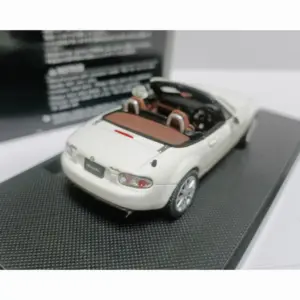 Ebbro 1/43 Mazda MX5 Roadster Diecast Model 8 Seceb1823316f4b269fda1a7dee88a638U