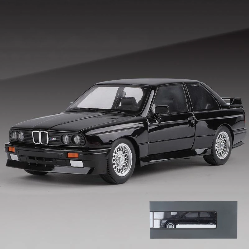 BMW M3 E30 1:24 Scale Diecast Model Car 14 BMW M3 E30 1:24 Scale Diecast Model Car - Image 14