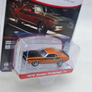 1970 Challenger T/A 1:64 Diecast Model Car 9 Seef28ec0f54d4b668b333e8ed17db7d62