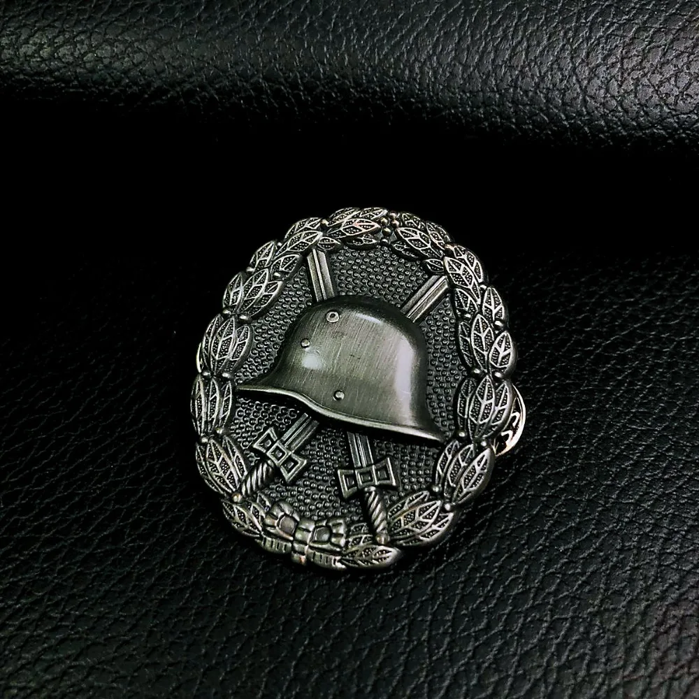 German Metal Badge Medal with Helmet Design 8 German Metal Badge Medal with Helmet Design - Image 8