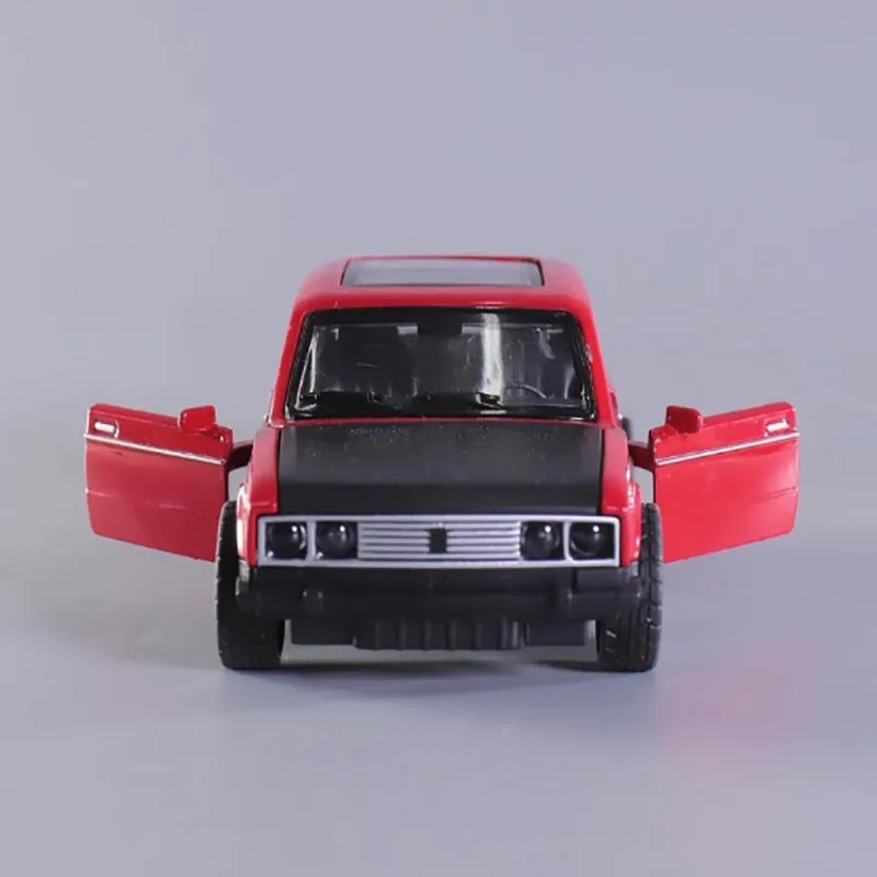 Ladaniva Diecast Alloy Car Model Collectible 3 Ladaniva Diecast Alloy Car Model Collectible - Image 3