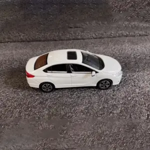 1:43 Scale Glossy Diecast Car Model 9 Sf5e4470b7e86498aa54e3833d5bb5c591