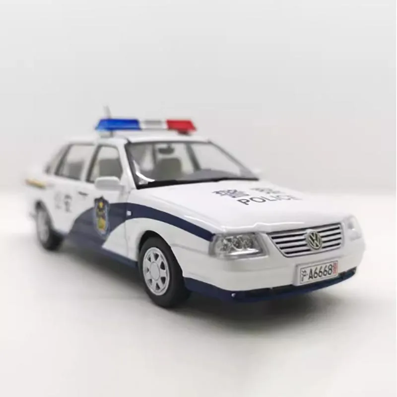 Shanghai Santana 3000 Diecast Model Car 1:43 Scale 9 Shanghai Santana 3000 Diecast Model Car 1:43 Scale - Image 9