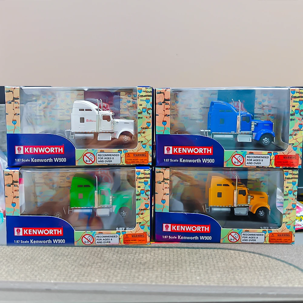 Kenworth W900 Tandem Axle Model Truck Set 6 Kenworth W900 Tandem Axle Model Truck Set - Image 6