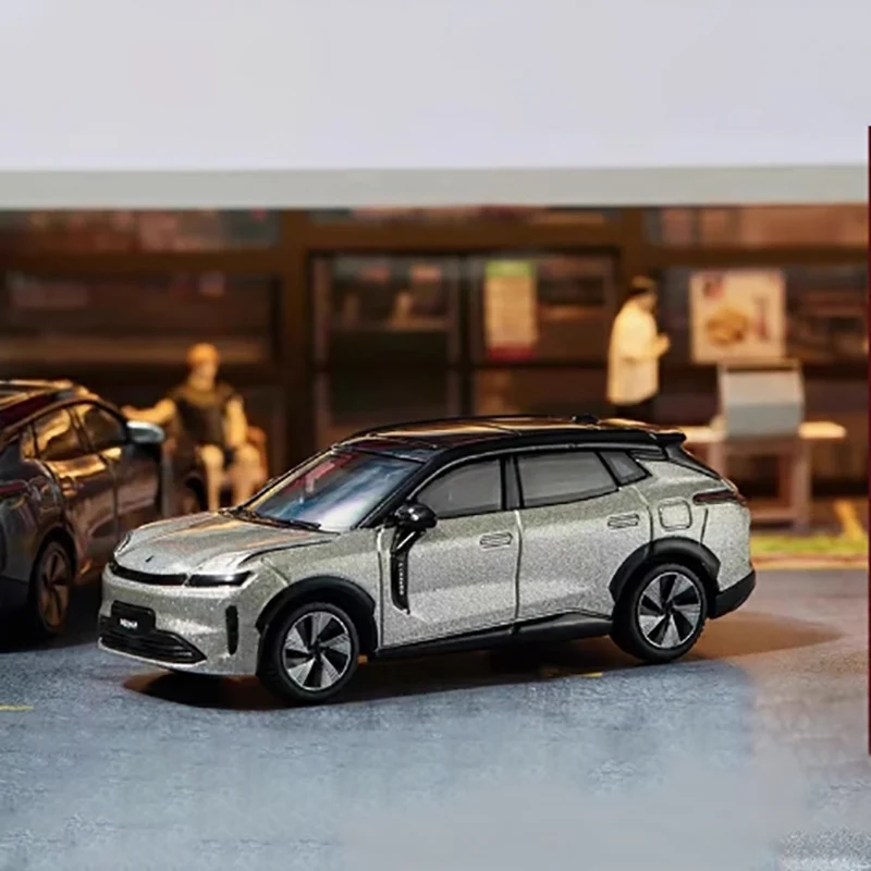 LYNKCO 08 EMP 1/64 Scale Diecast Model Car 2 LYNKCO 08 EMP 1/64 Scale Diecast Model Car - Image 2