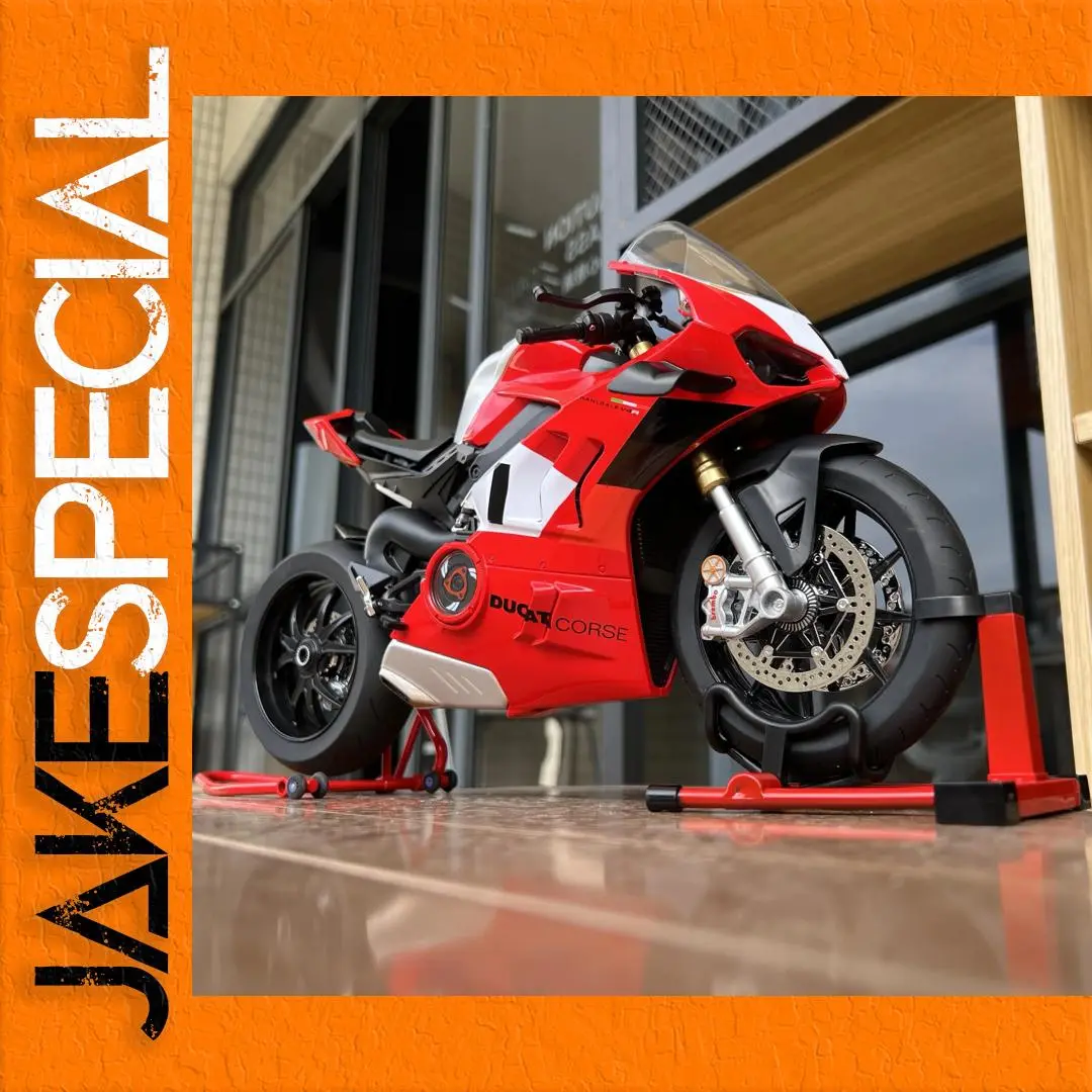 Ducati V4S Racing Motorcycle 1:6 Scale Model 1 Ducati V4S Racing Motorcycle 1:6 Scale Model