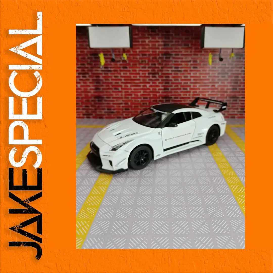 1:24 Diecast Nissan GTR Skyline Model Car 1 1:24 Diecast Nissan GTR Skyline Model Car
