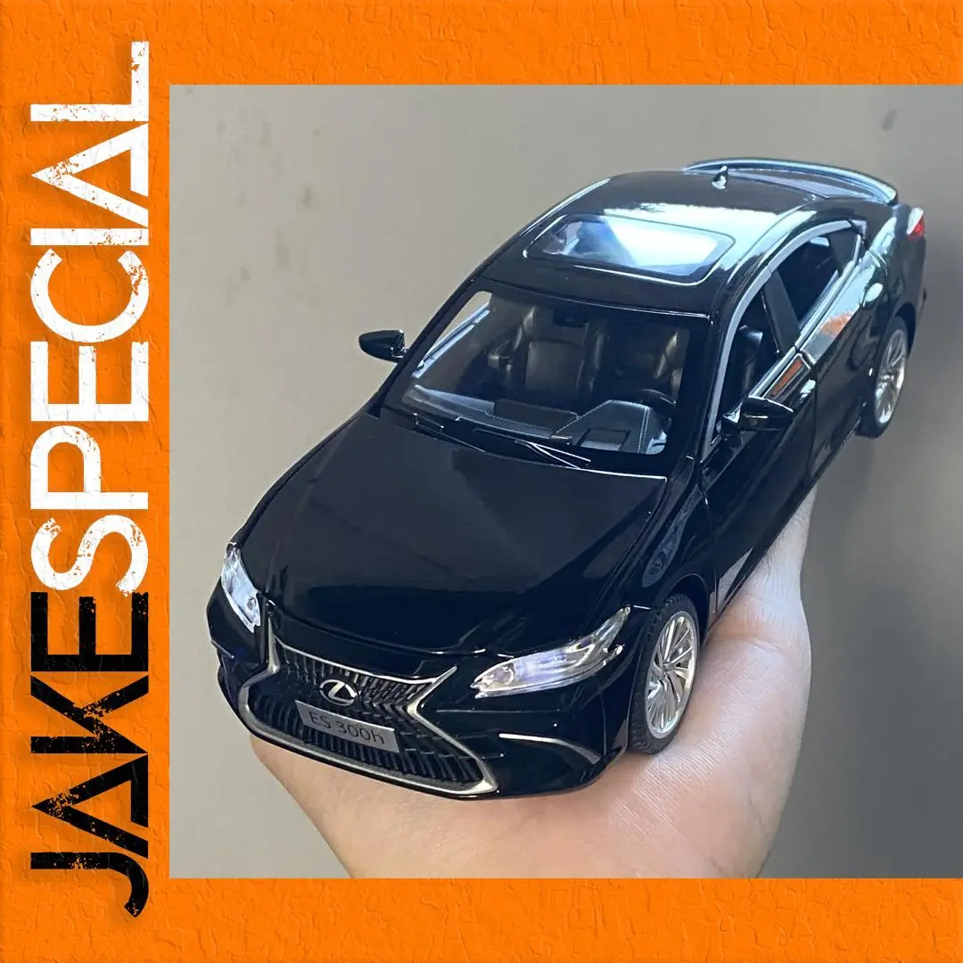 1:24 Scale Lexus ES300H Classic Sedan Model 1 1:24 Scale Lexus ES300H Classic Sedan Model