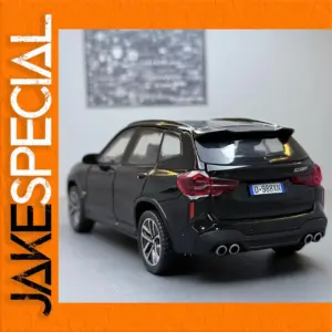 1:32 Scale Luxury SUV Diecast Model in Multiple Colors