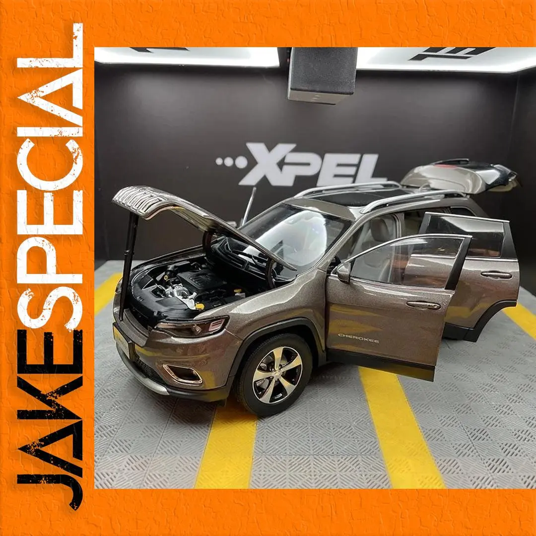 1:18 Scale Jeep Cherokee Diecast Model 1 1:18 Scale Jeep Cherokee Diecast Model
