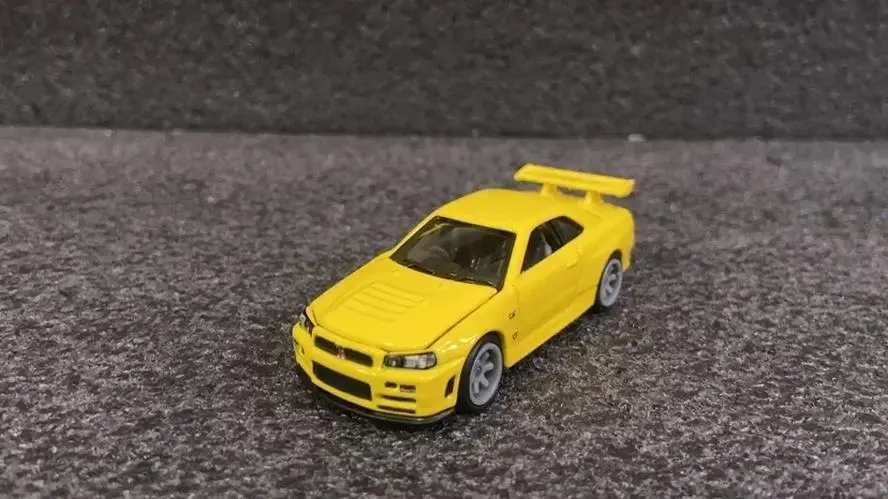 1:64 Nissan Skyline GT-R R34 Diecast Model 7 1:64 Nissan Skyline GT-R R34 Diecast Model - Image 7