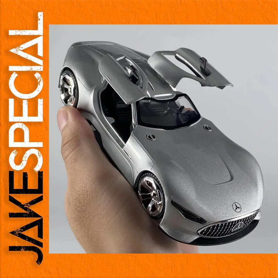 Mercedes-Benz AMG Vision GT 1:32 Diecast Model 1 Mercedes-Benz AMG Vision GT 1:32 Diecast Model