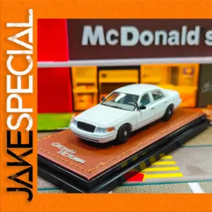 1:64 Scale Vintage Ford Crown Victoria Model