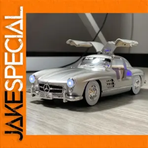 Mercedes-Benz 300SL 1:18 Diecast Model in Silver