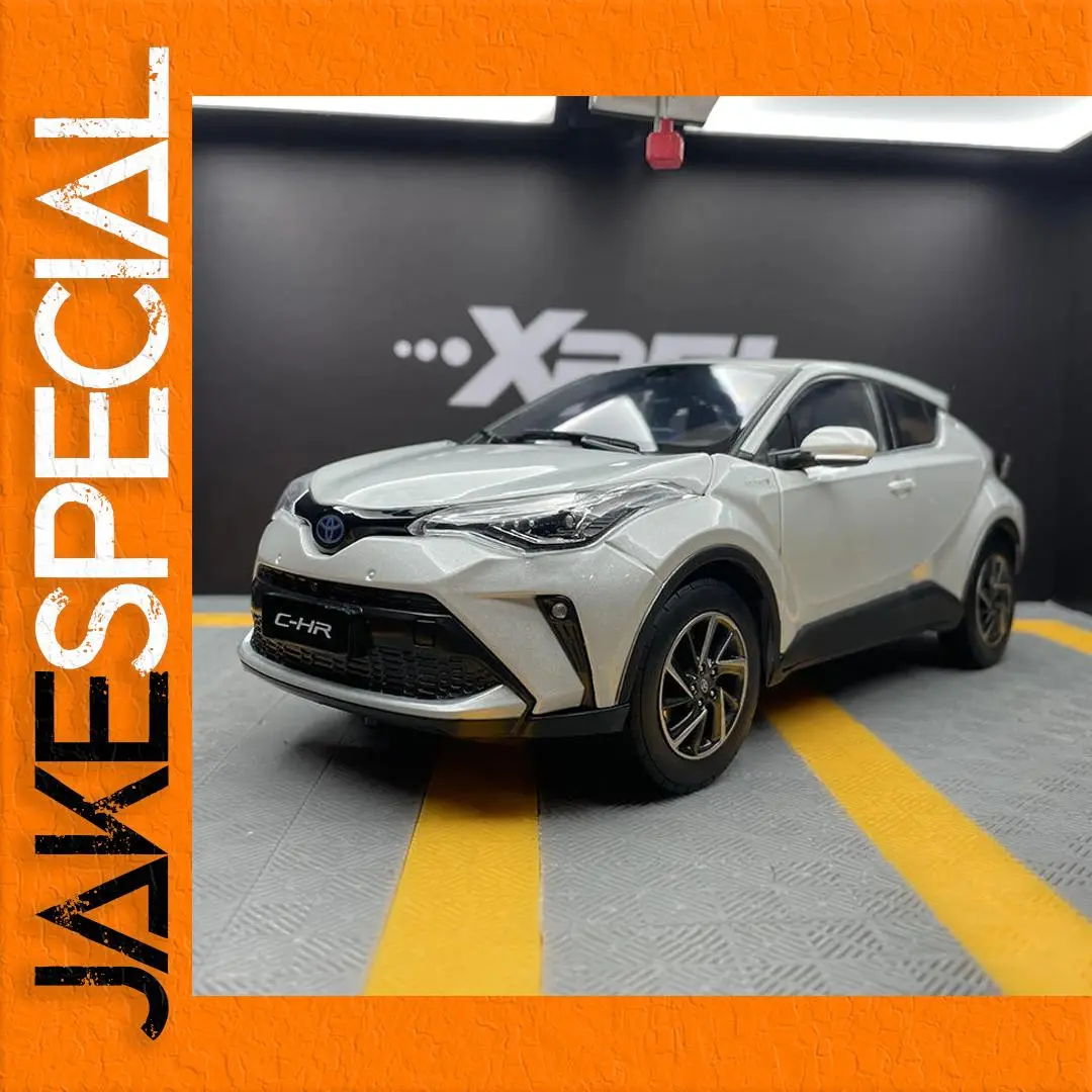 1:18 Scale Toyota C-HR SUV Model 1 1:18 Scale Toyota C-HR SUV Model