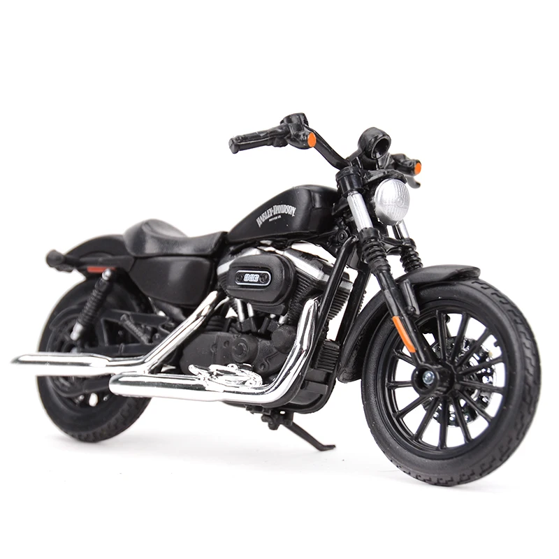 Harley Davidson Iron 883 Scale Model 1:18 4 Harley Davidson Iron 883 Scale Model 1:18 - Image 4