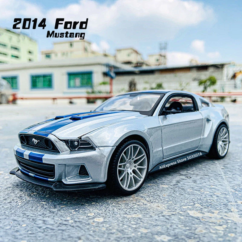 1:24 Ford Mustang Shelby GT500 Diecast Model 10 1:24 Ford Mustang Shelby GT500 Diecast Model - Image 10