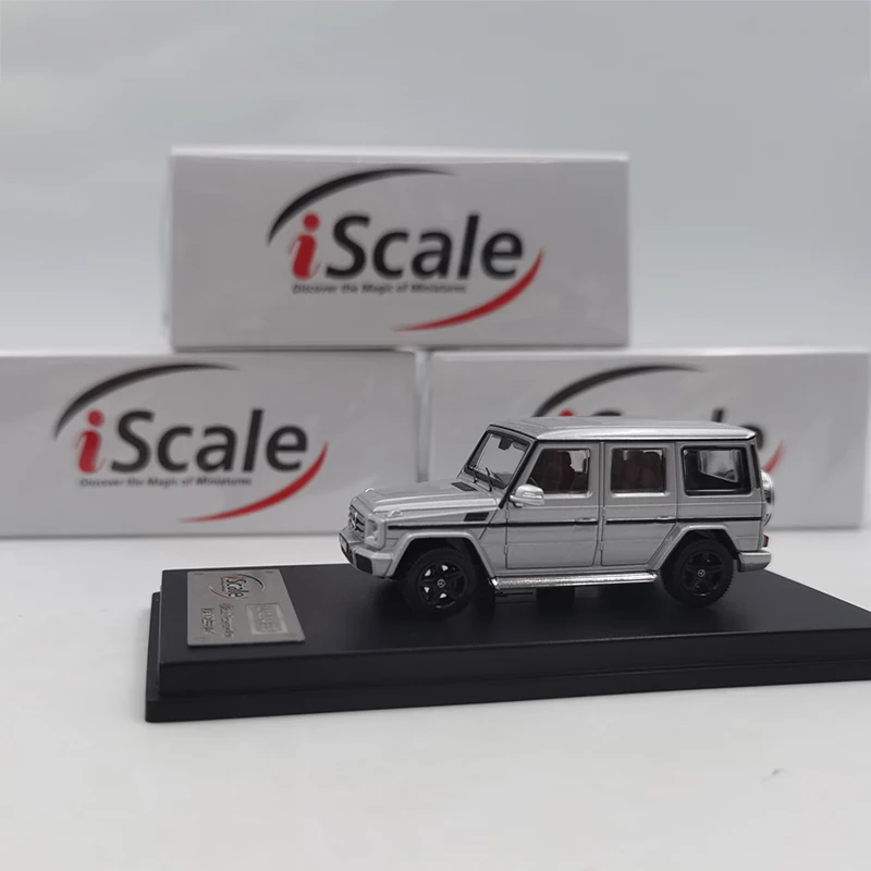White Diecast G-Class SUV Model for Collectors 9 White Diecast G-Class SUV Model for Collectors - Image 9