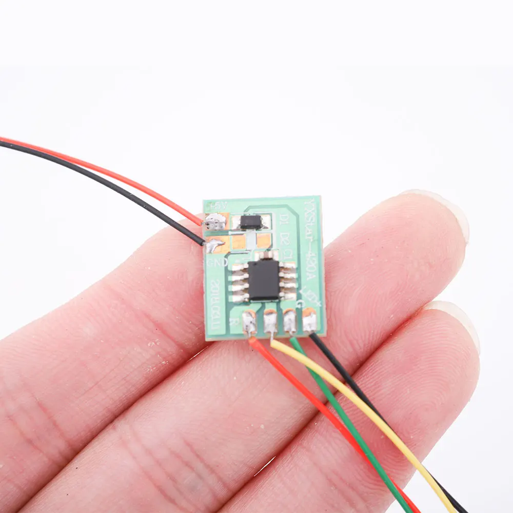 Miniature Traffic Signal Circuit Board for Model Trains 2 Miniature Traffic Signal Circuit Board for Model Trains - Image 2