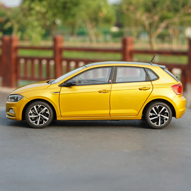 Vibrant Yellow 1:18 Volkswagen Polo Plus Model 2 Vibrant Yellow 1:18 Volkswagen Polo Plus Model - Image 2