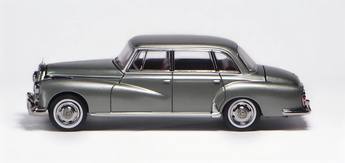 1959 Mercedes-Benz 300D Diecast Model 9 1959 Mercedes-Benz 300D Diecast Model - Image 9