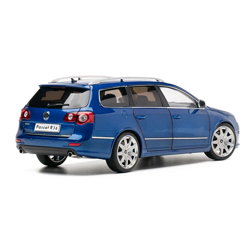 Volkswagen Passat R36 1:18 Scale Diecast Model 2 Volkswagen Passat R36 1:18 Scale Diecast Model - Image 2