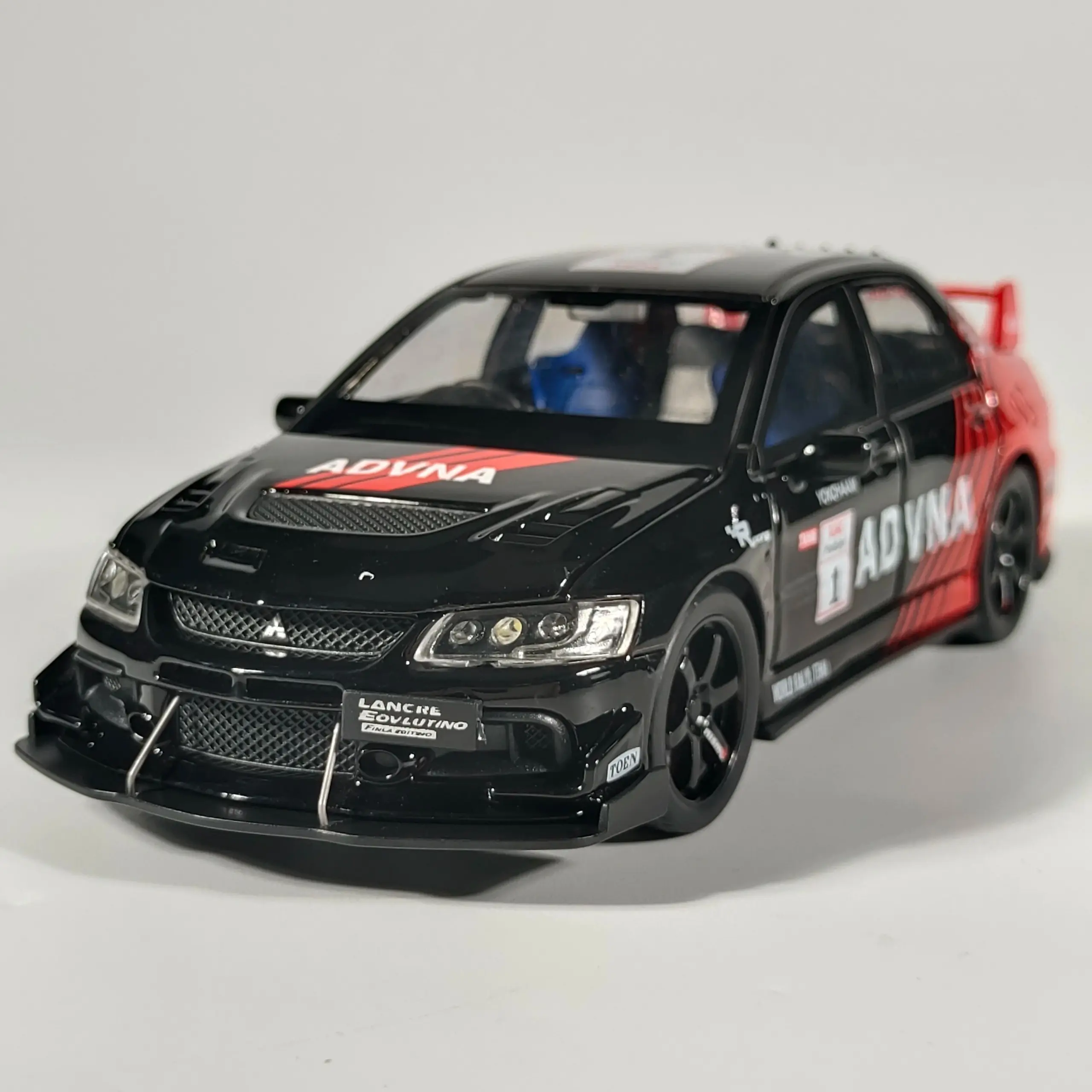 1:32 Mitsubishi Lancer Evolution WRC Model 6 1:32 Mitsubishi Lancer Evolution WRC Model - Image 6
