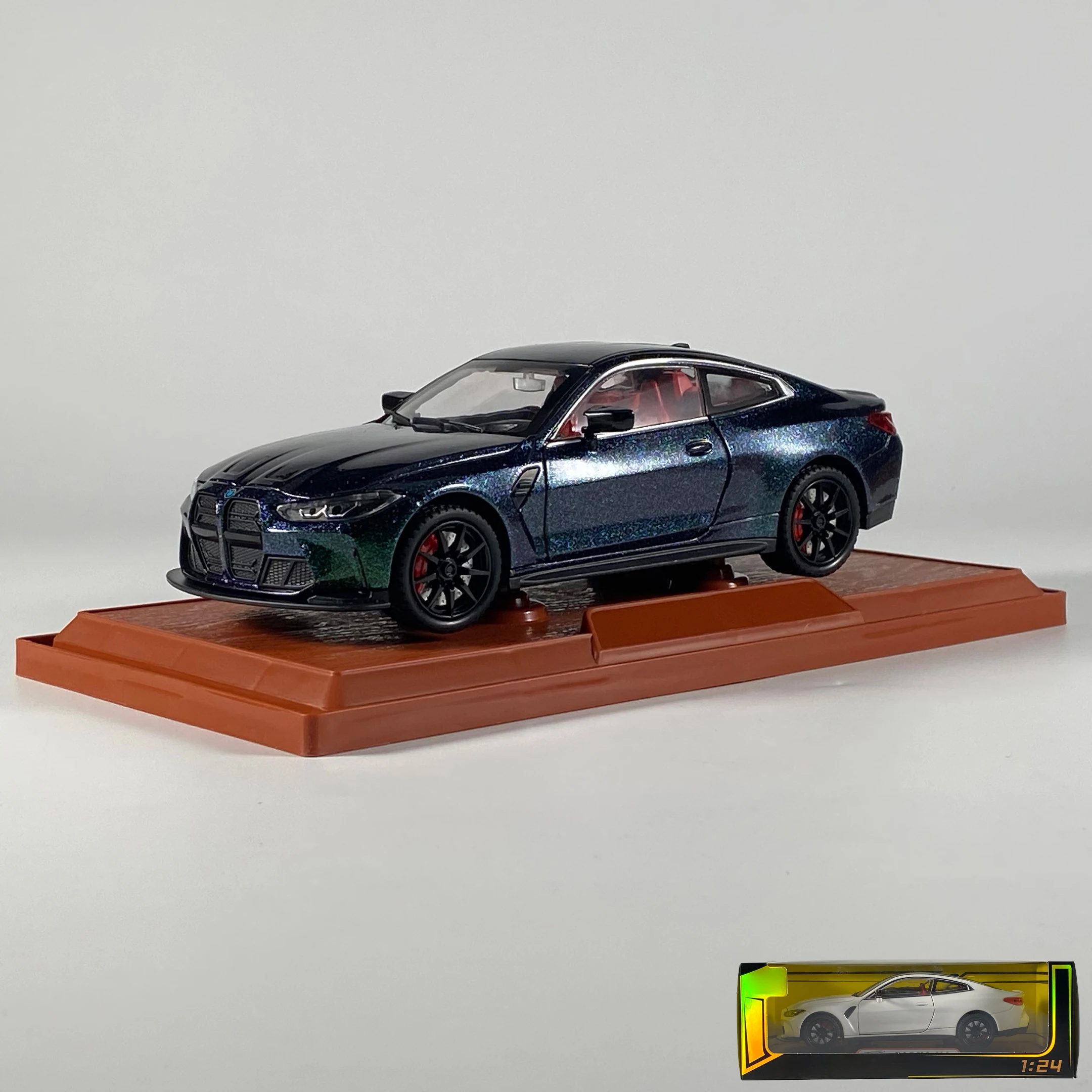BMW M4 1:24 Scale Diecast Model Car 7 BMW M4 1:24 Scale Diecast Model Car - Image 7