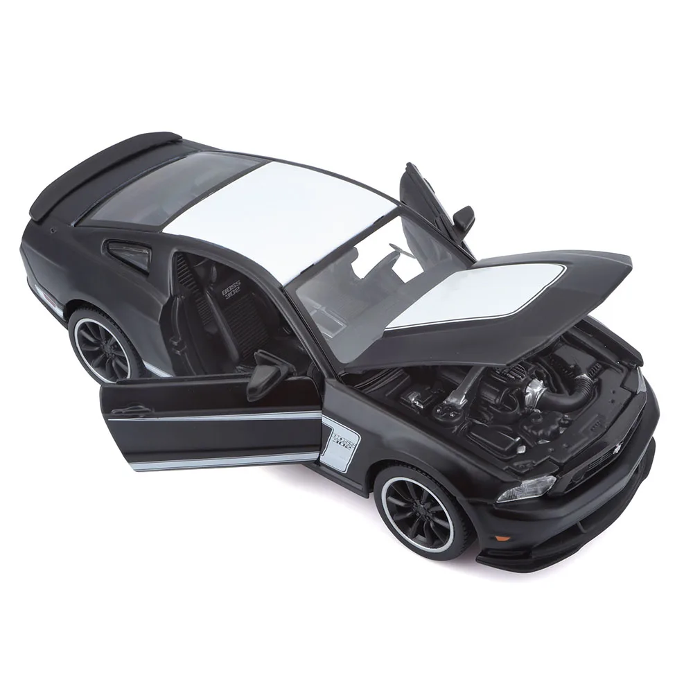 Ford Mustang Boss 302 1:24 Diecast Model 2 Ford Mustang Boss 302 1:24 Diecast Model - Image 2