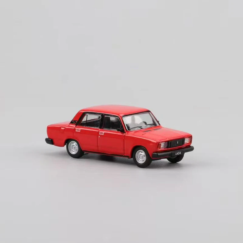 Perka 1:64 Scale Vintage Lada 2105 Alloy Model 4 Perka 1:64 Scale Vintage Lada 2105 Alloy Model - Image 4