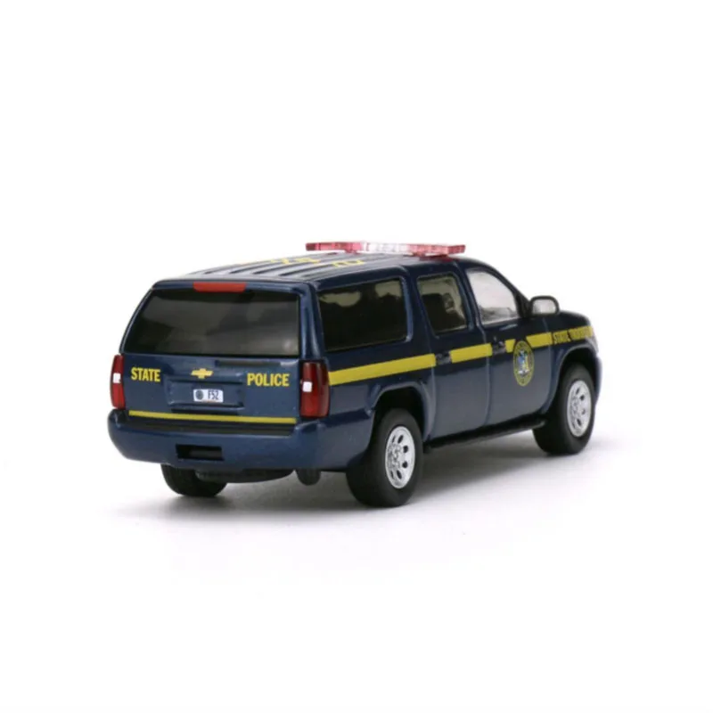 1:64 Scale Alloy AMR Ambulance Model 5 1:64 Scale Alloy AMR Ambulance Model - Image 5