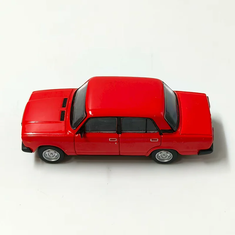 Vintage Car Diecast Model Collection 1/64 Scale 4 Vintage Car Diecast Model Collection 1/64 Scale - Image 4