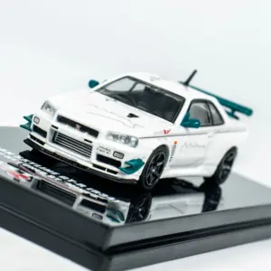 Nissan GT-R R34 V-SPEC Diecast Model - 1:64 Scale 11 S156322f4e32c4873bac42b8780a5d25dV