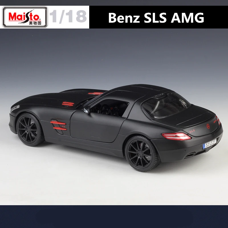 Mercedes-Benz SLS AMG 1:18 Diecast Model 6 Mercedes-Benz SLS AMG 1:18 Diecast Model - Image 6
