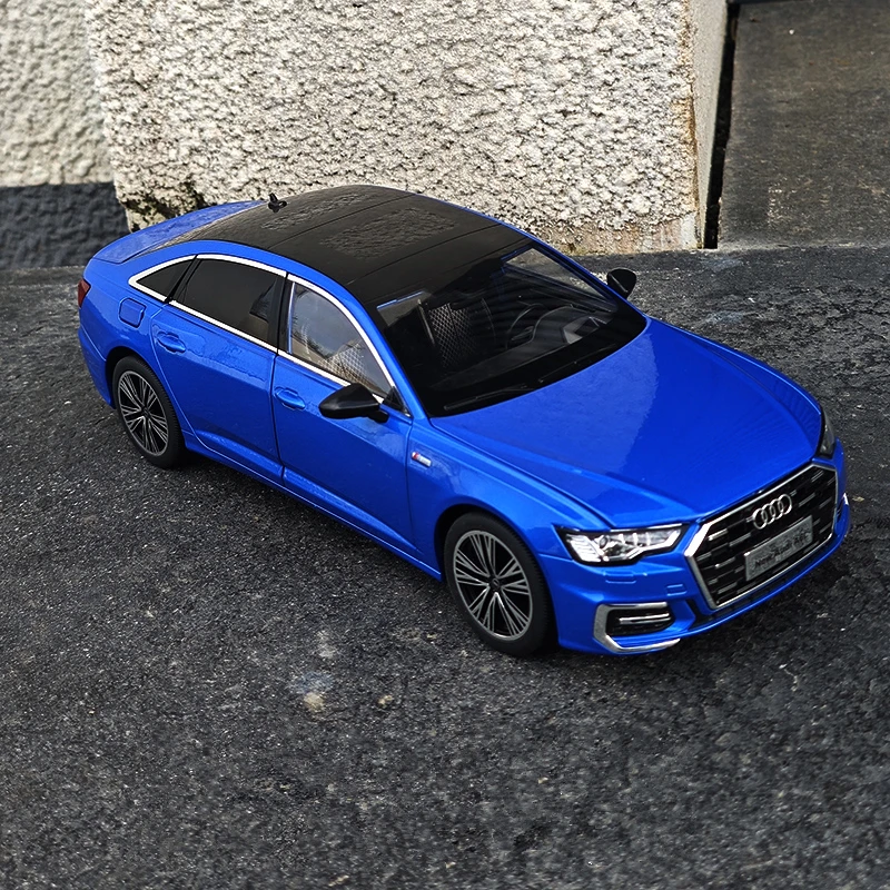 White 1:18 Audi A6 Diecast Model Collection 10 White 1:18 Audi A6 Diecast Model Collection - Image 10