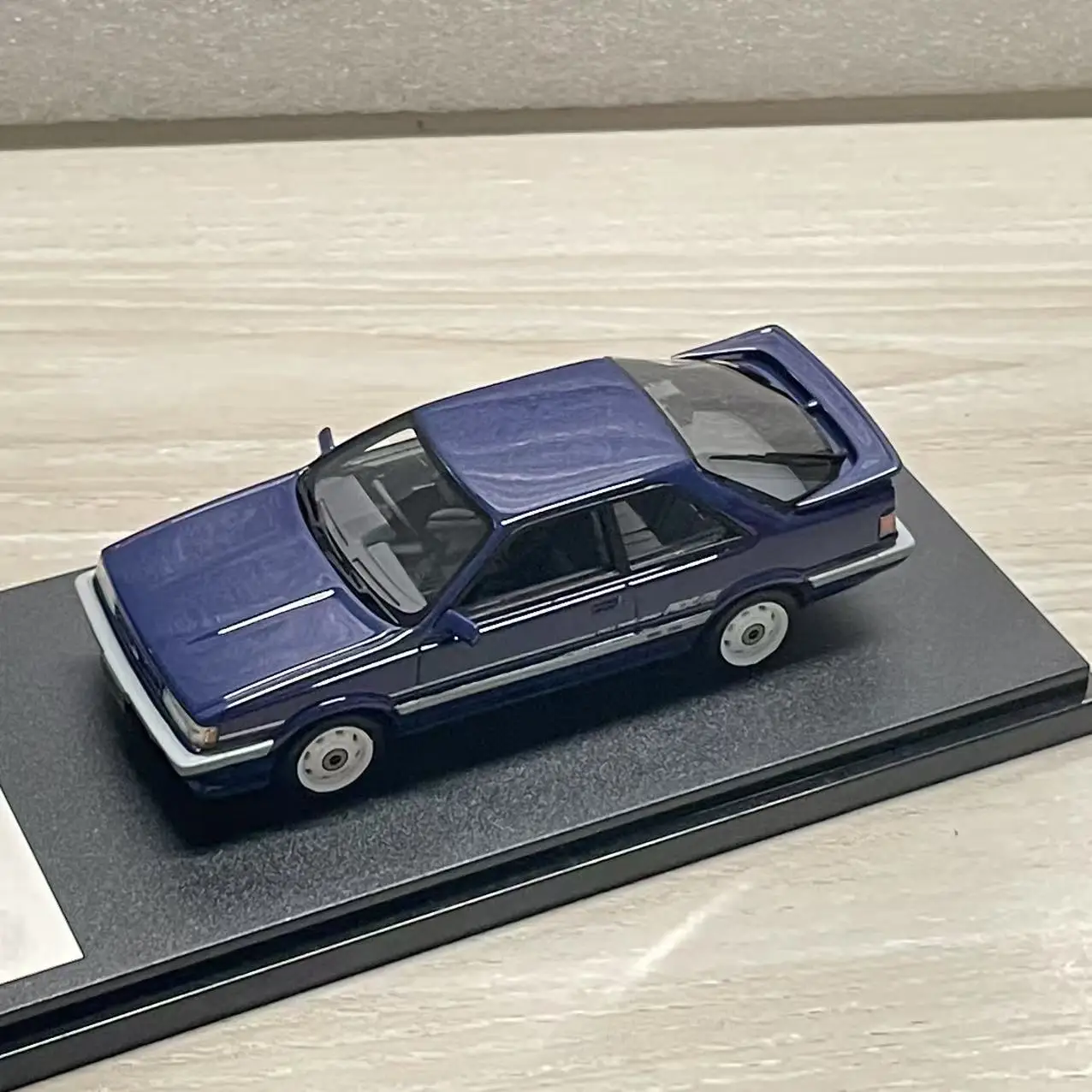 Subaru Leone RX/II 1988 1/43 Scale Model 2 Subaru Leone RX/II 1988 1/43 Scale Model - Image 2