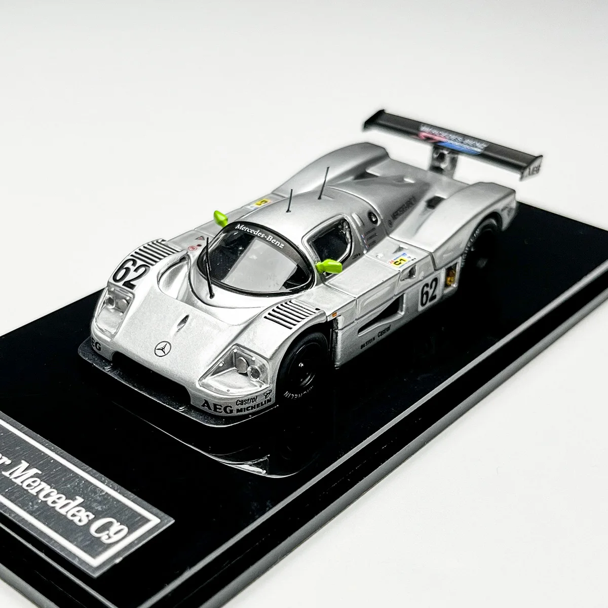 Mercedes-Benz Sauber C9 1:64 Die-Cast Model 9 Mercedes-Benz Sauber C9 1:64 Die-Cast Model - Image 9