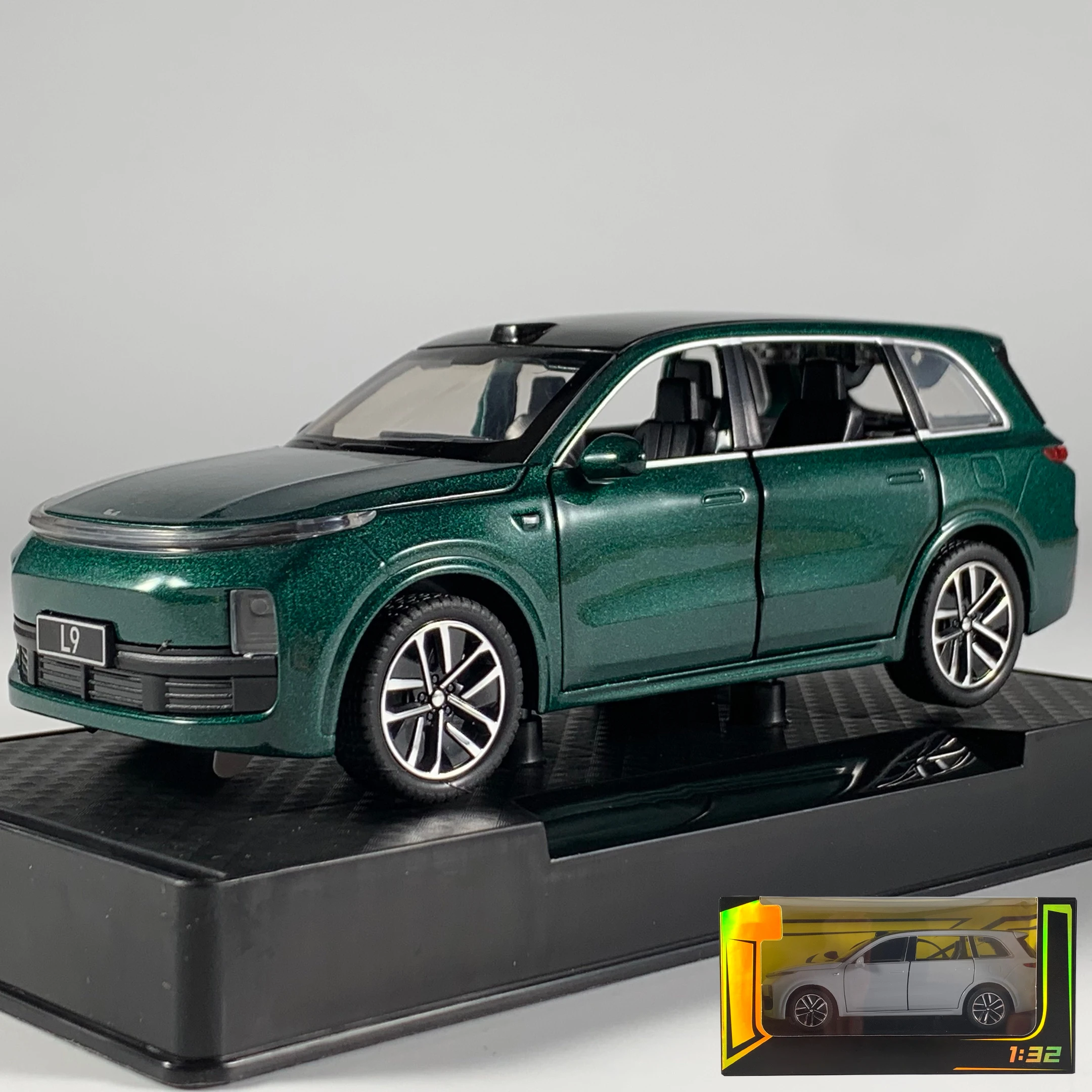 1:32 Scale Li Auto L9 SUV Die-Cast Model 15 1:32 Scale Li Auto L9 SUV Die-Cast Model - Image 15