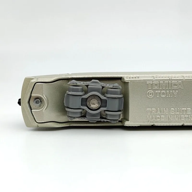 Takara Tomy Tomica Model 139 High-Speed Train 3 Takara Tomy Tomica Model 139 High-Speed Train - Image 3