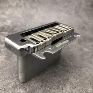 Wilkinson WOV08 ST Tremolo Bridge for Stratocaster 11 S1e04cb196bfc4d94907662b79e028f3eL 1