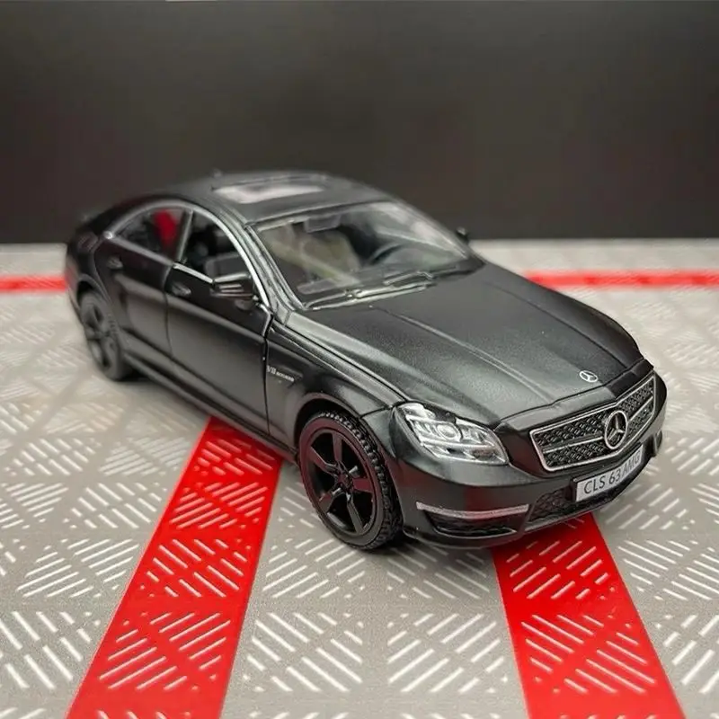 Mercedes-Benz CLS63 AMG Coupe 1:36 Diecast Model 5 Mercedes-Benz CLS63 AMG Coupe 1:36 Diecast Model - Image 5