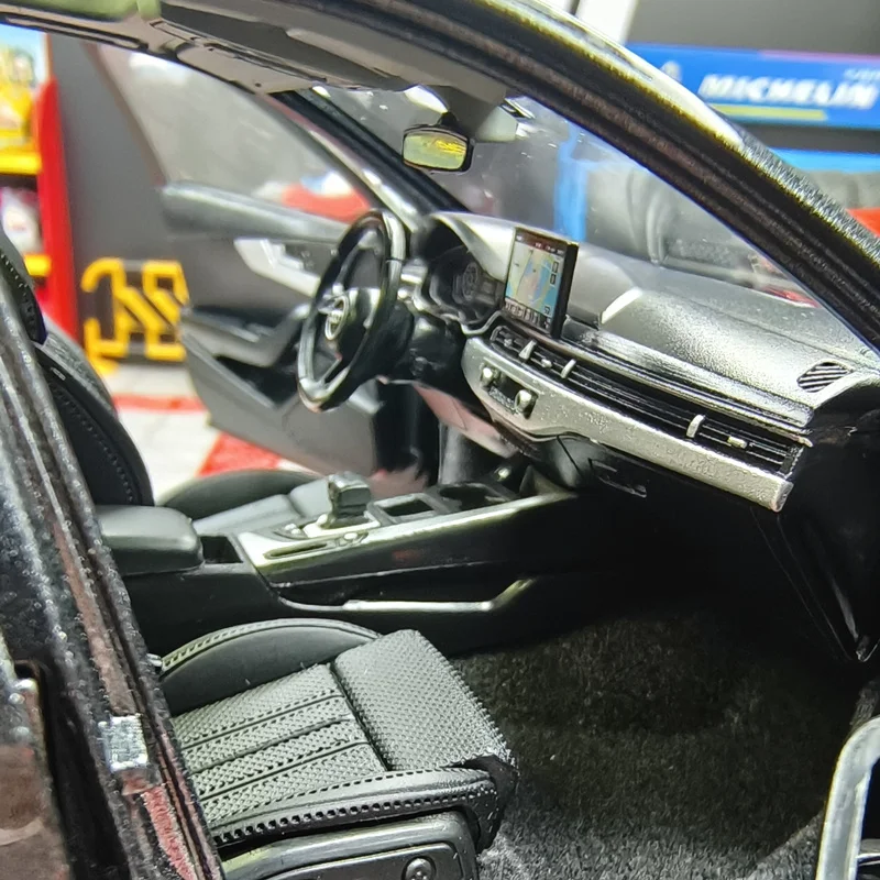 1:18 Audi A4L Diecast Model Car 6 1:18 Audi A4L Diecast Model Car - Image 6