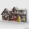 Festive Gingerbread Houses Building Set