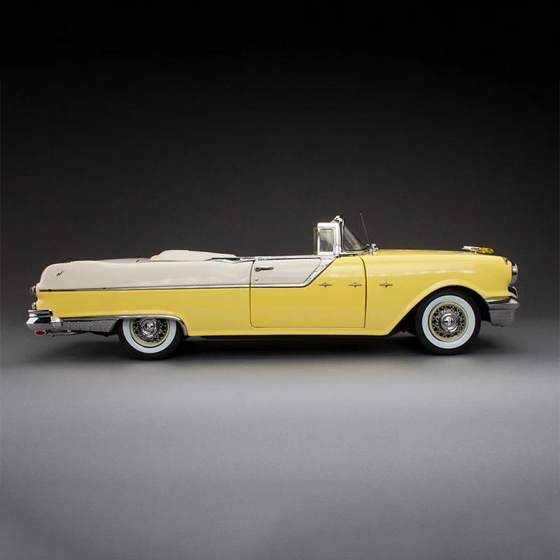 1955 Pontiac 1/18 Diecast Model Car 6 1955 Pontiac 1/18 Diecast Model Car - Image 6