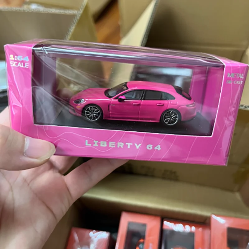 1/64 Turbo S Station Wagon Diecast Model 8 1/64 Turbo S Station Wagon Diecast Model - Image 8