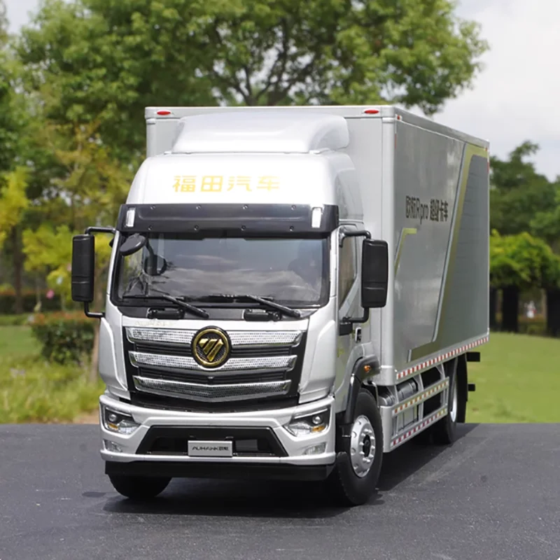 1:23 Scale Alloy Logistics Truck Model 1 1:23 Scale Alloy Logistics Truck Model