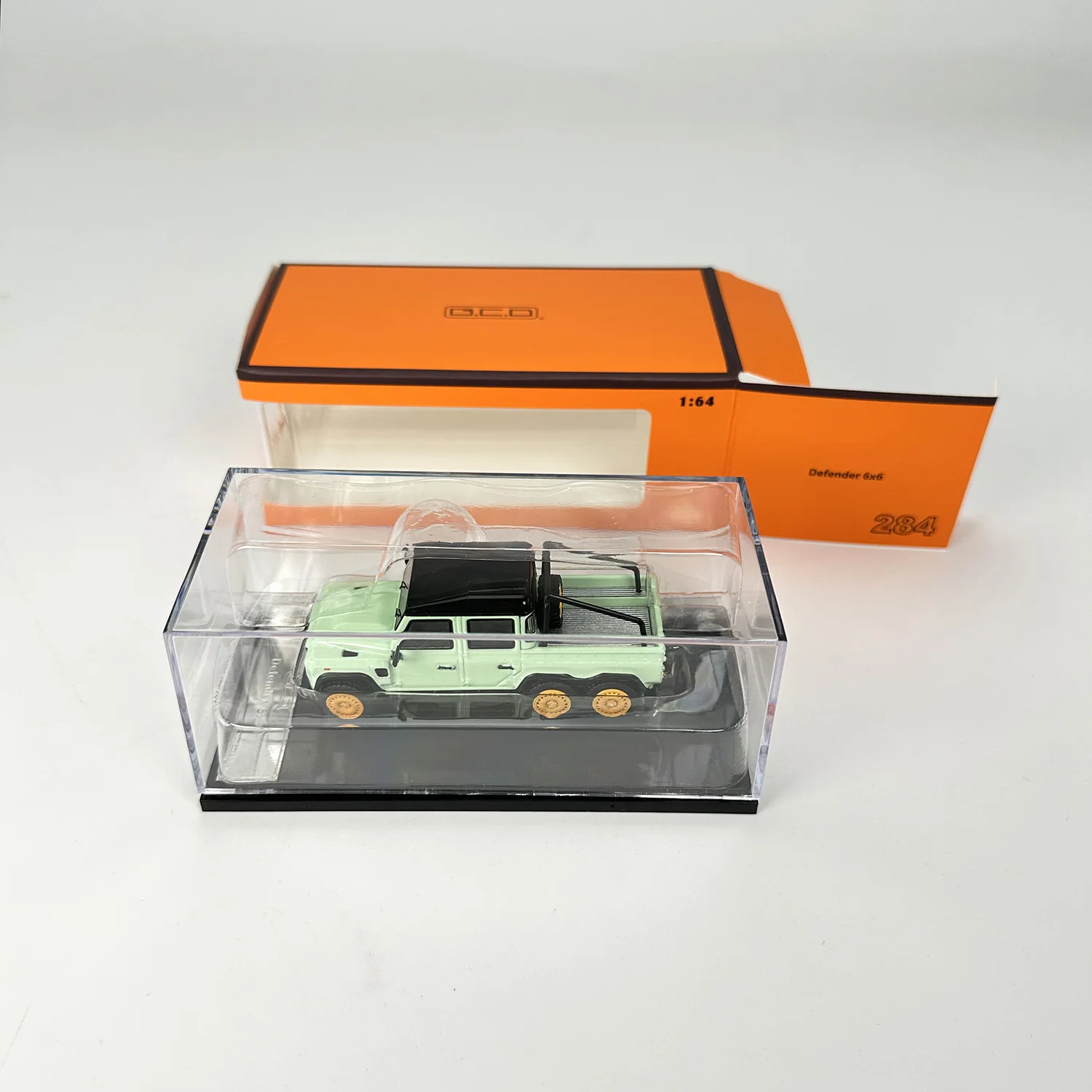1:64 GCD Defender 6x6 Model for Collectors 1 1:64 GCD Defender 6x6 Model for Collectors