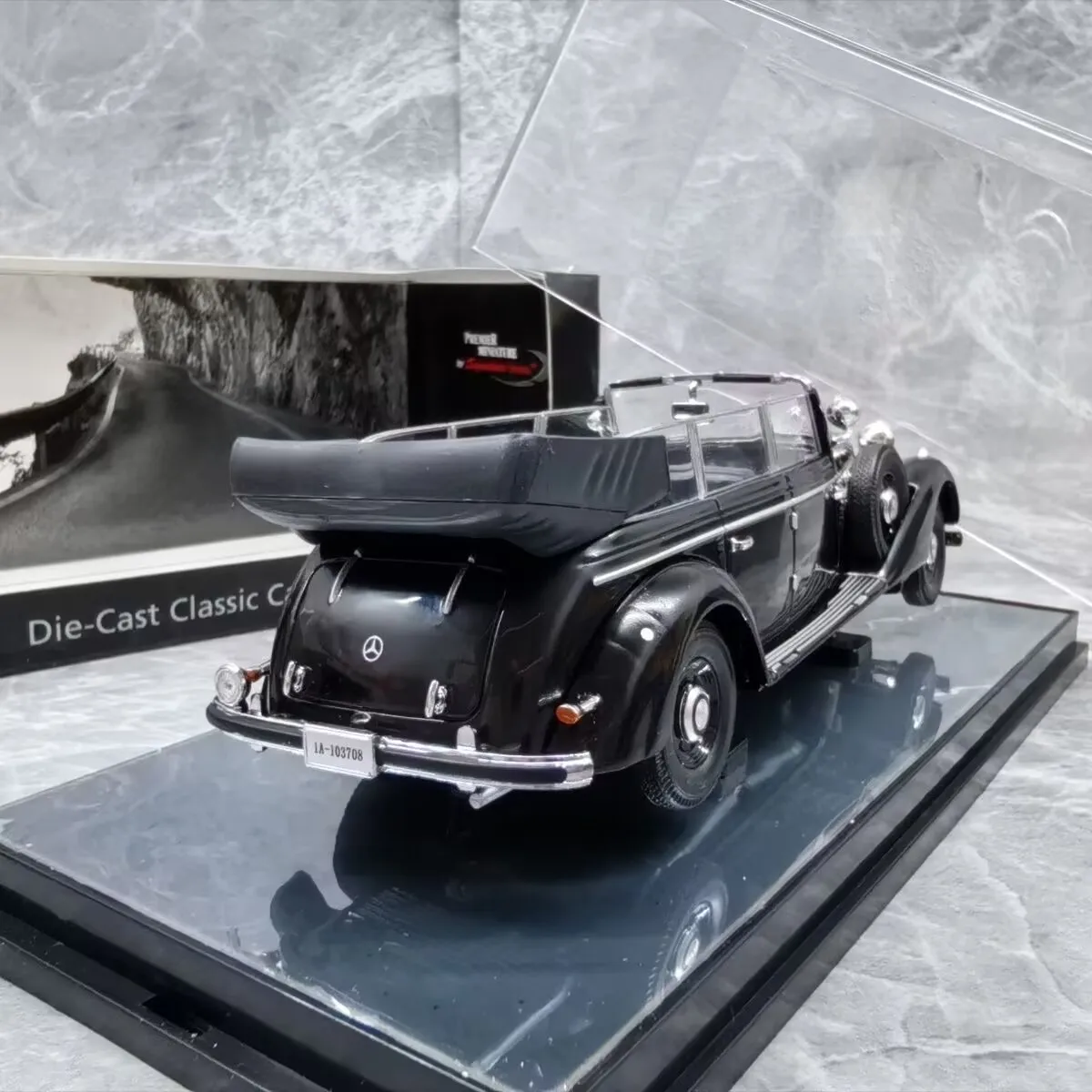 Vintage Car Diecast Model 1:43 Scale by MAKEDA 6 Vintage Car Diecast Model 1:43 Scale by MAKEDA - Image 6